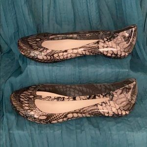 Melissa Jelly Flats Size 9
